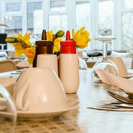 Alabare Guesthouse Солсбъри Екстериор снимка