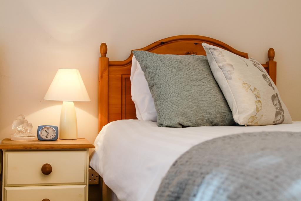Alabare Guesthouse Солсбъри Стая снимка