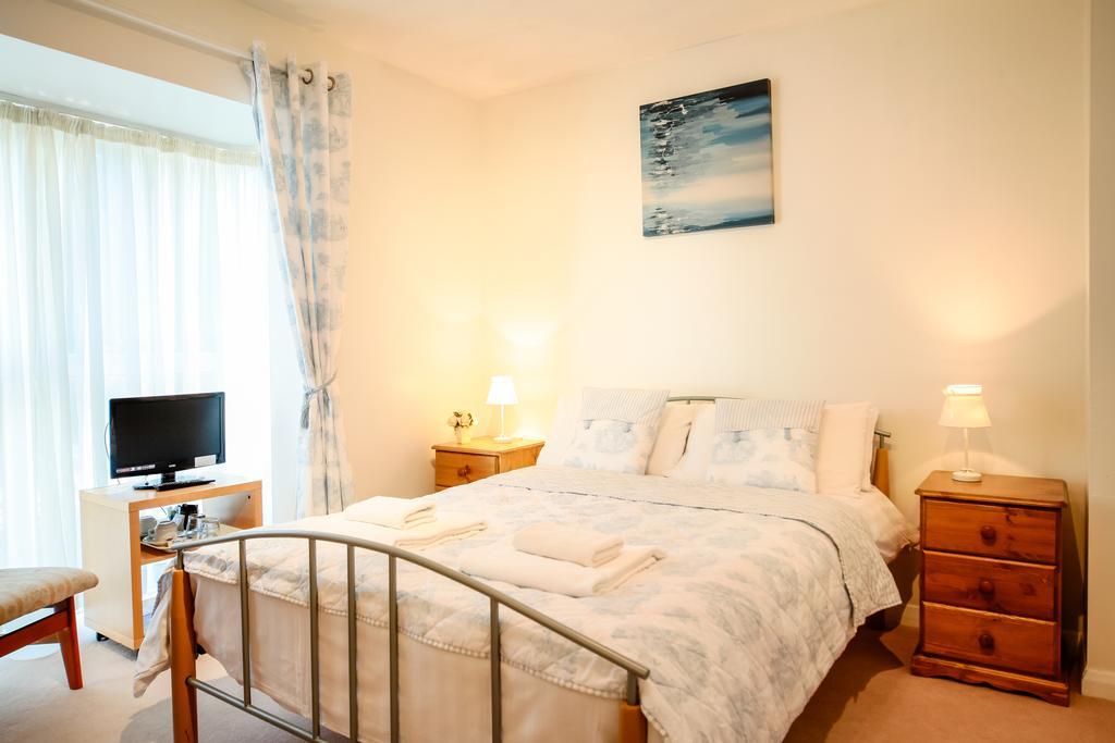 Alabare Guesthouse Солсбъри Стая снимка