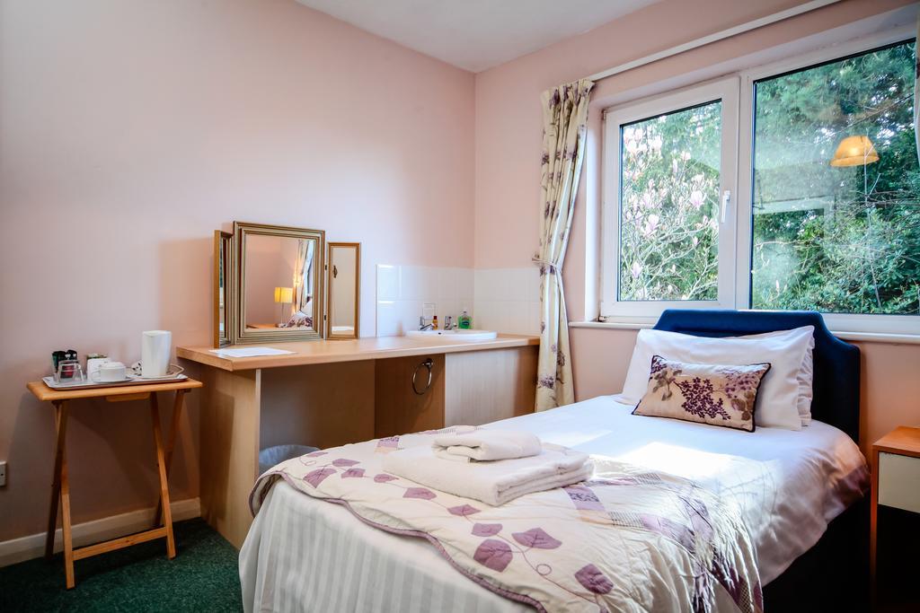 Alabare Guesthouse Солсбъри Стая снимка